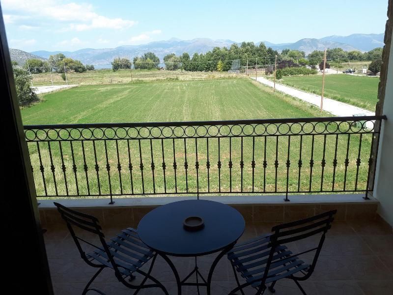 Villa Del Lago Boutique Hotel Кастория Экстерьер фото